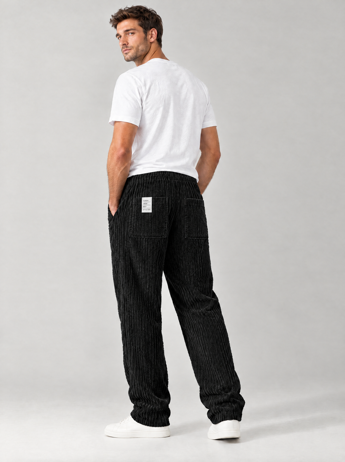 The Sullivan Corduroy Trousers in Black