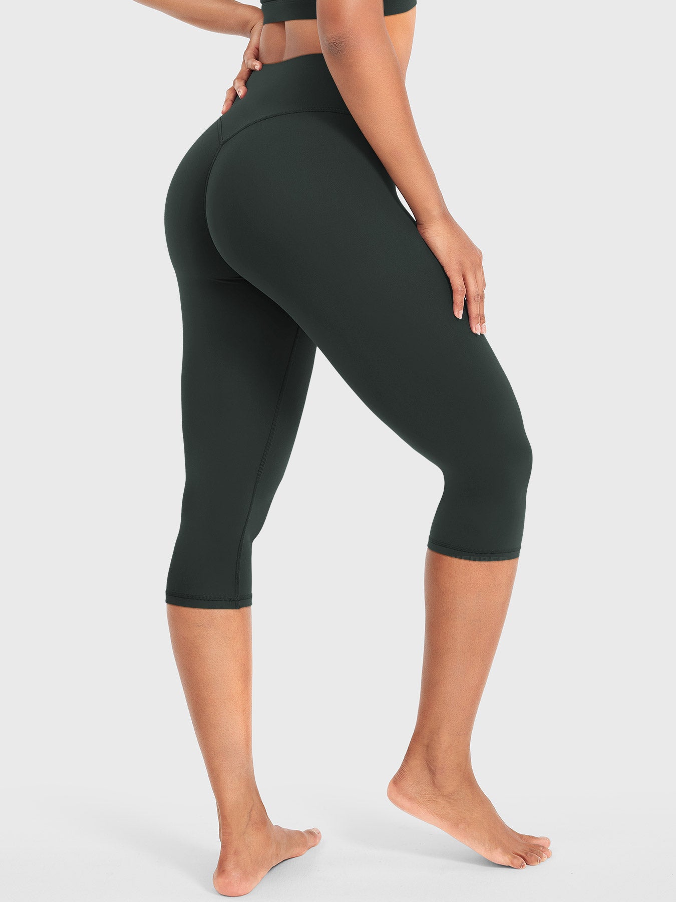 The Naomi Capri Leggings